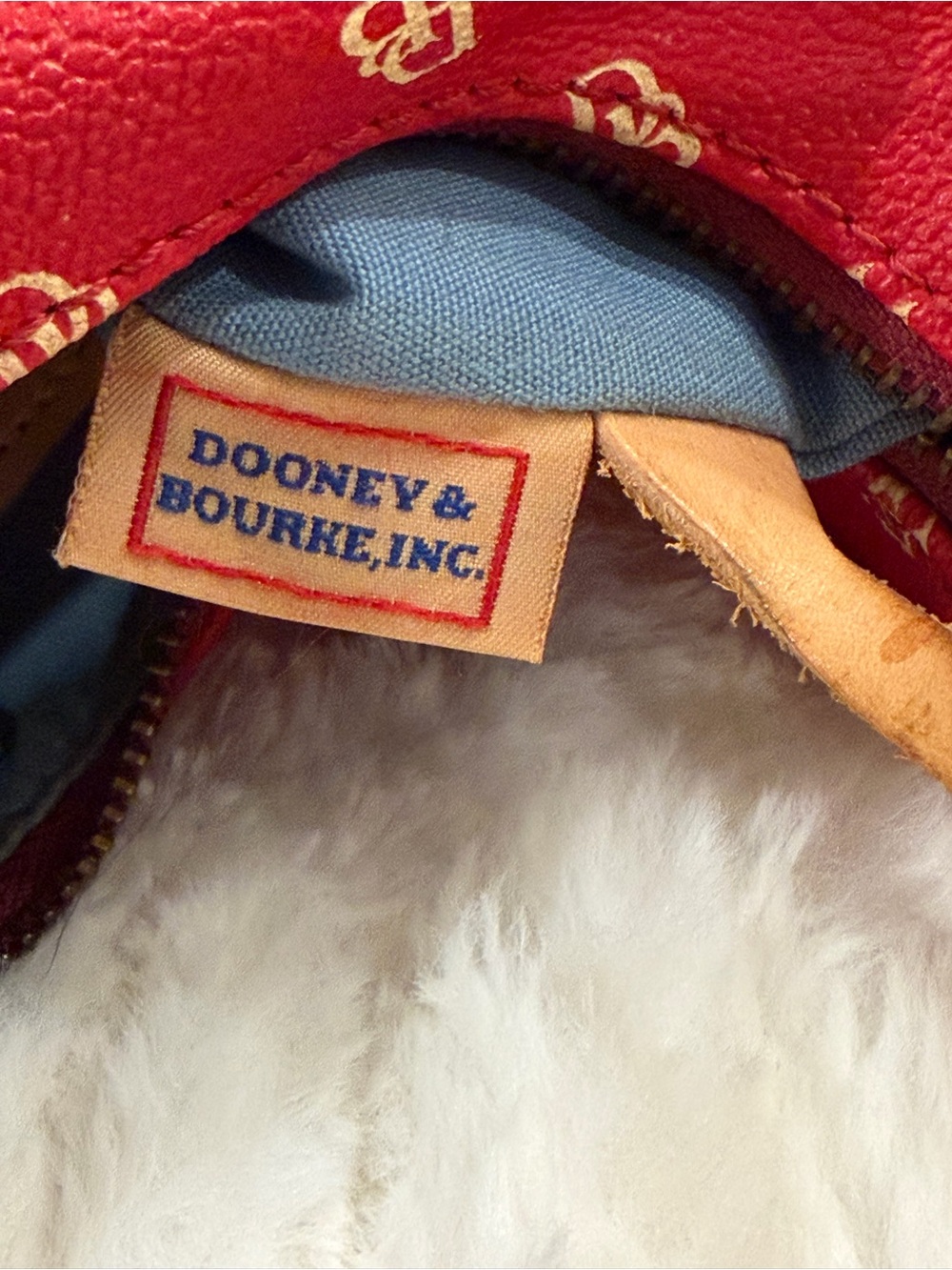 Vintage Dooney& Bourke Red Logo Hobo Shoulder Bag - Picture 13 of 16